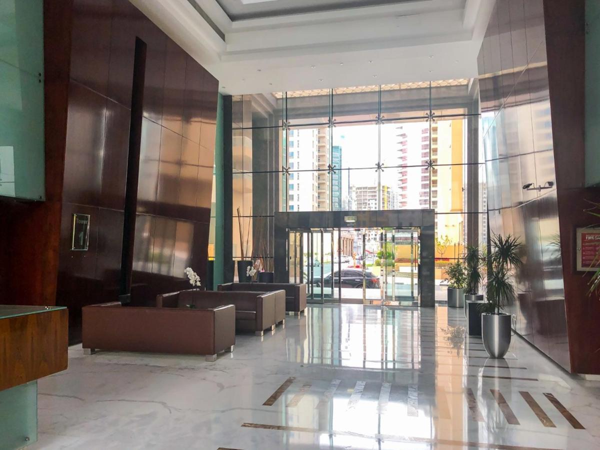 Dream Apartments- Emaar Towers - Rega Al Buteen شقة